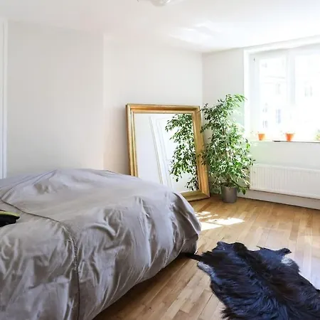 And Parisian Style - 3 Bedrooms Appartement Paris