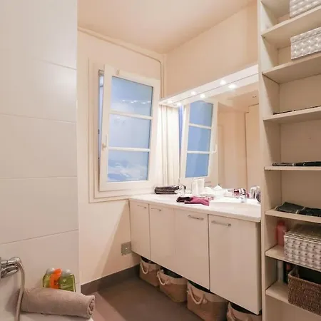 And Parisian Style - 3 Bedrooms