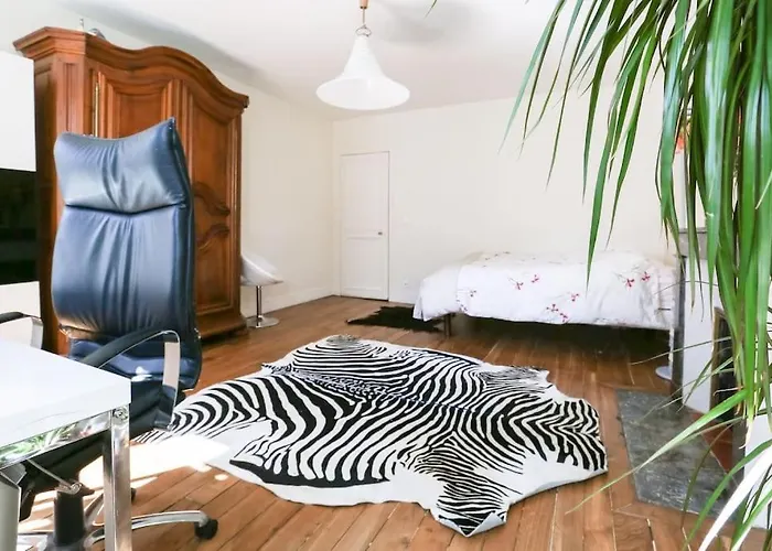 And Parisian Style - 3 Bedrooms