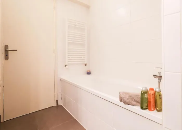 Apartman And Parisian Style - 3 Bedrooms